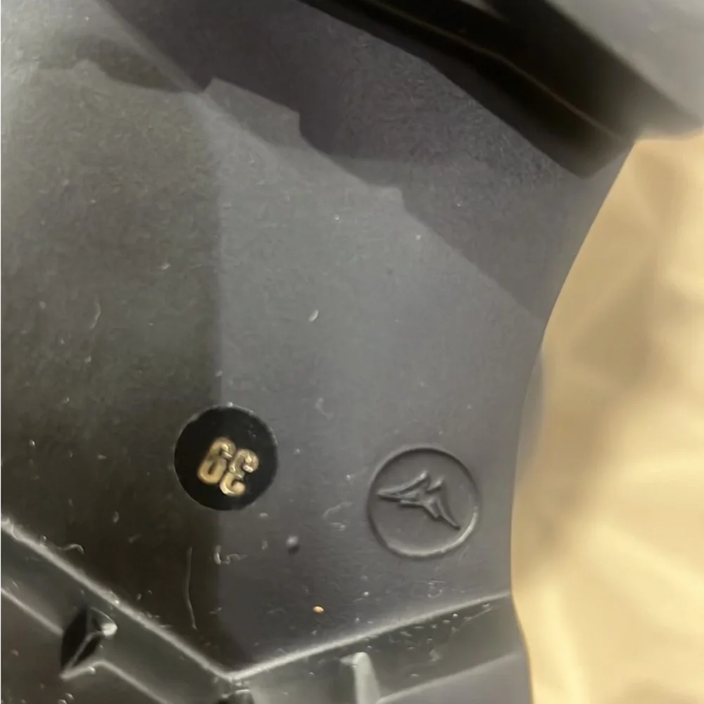 Iceberg black & white fur platform leather loafers size EU 39 US 9 NWT - Picture 8 of 10